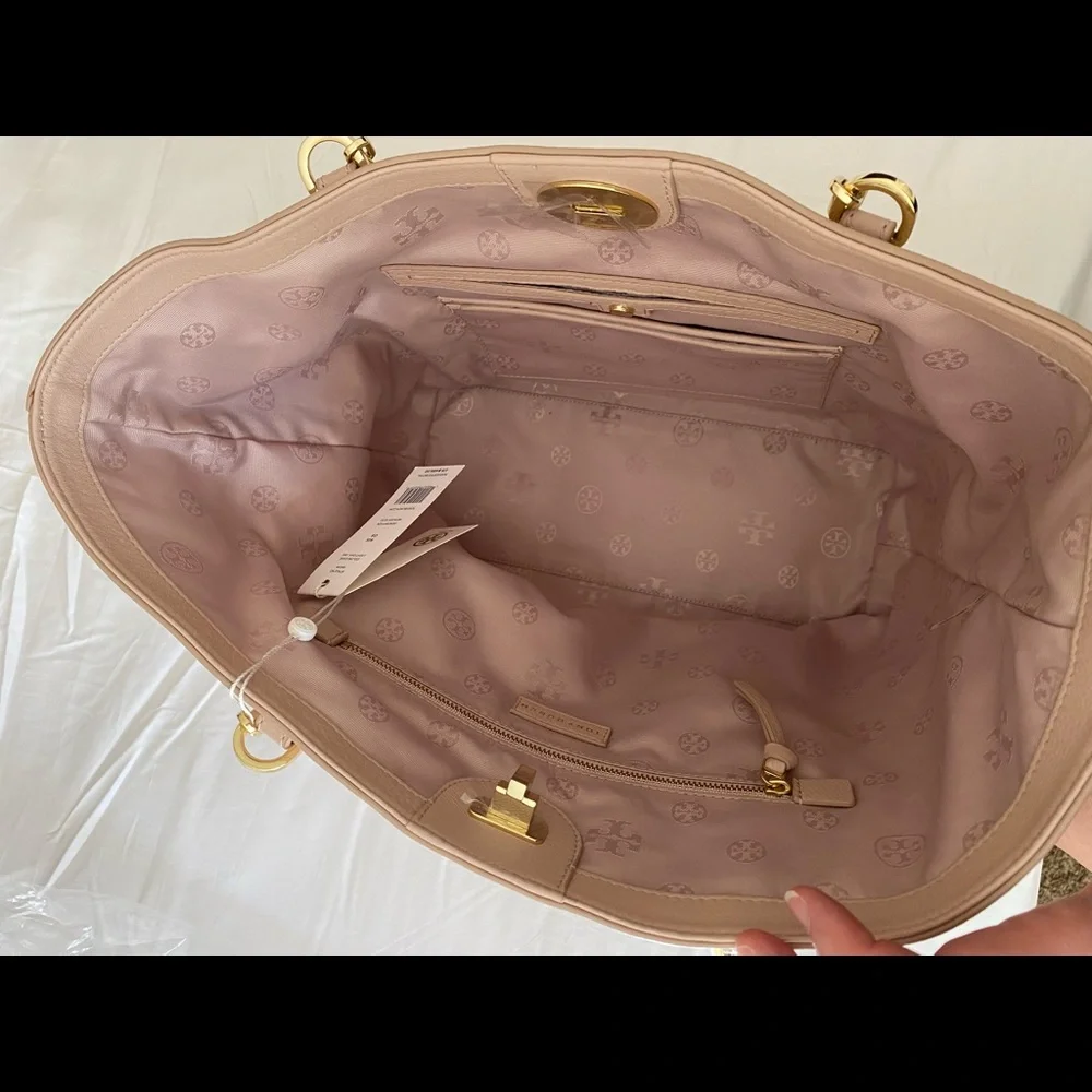 NWT Tory Burch Light Oak Pebbled Leather Mercer Tote 34034